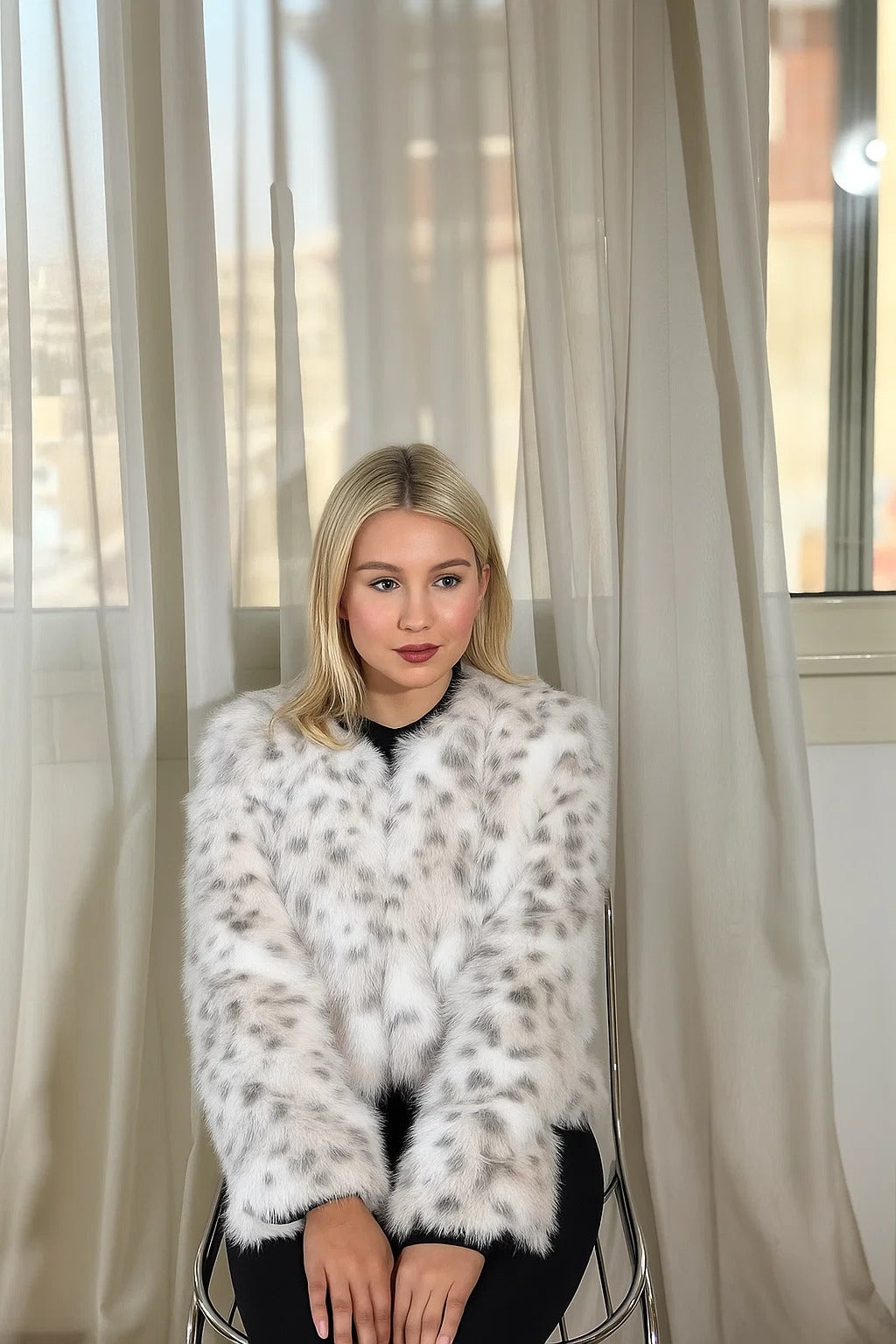 Leopard Print Faux Fur Jacket – Chic and Luxurious