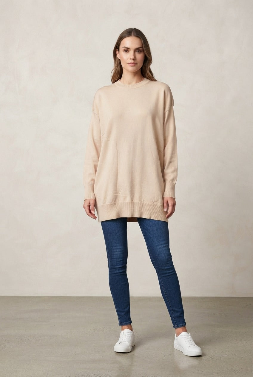 Oversized Basic Knit Sweater – Cozy and Versatile