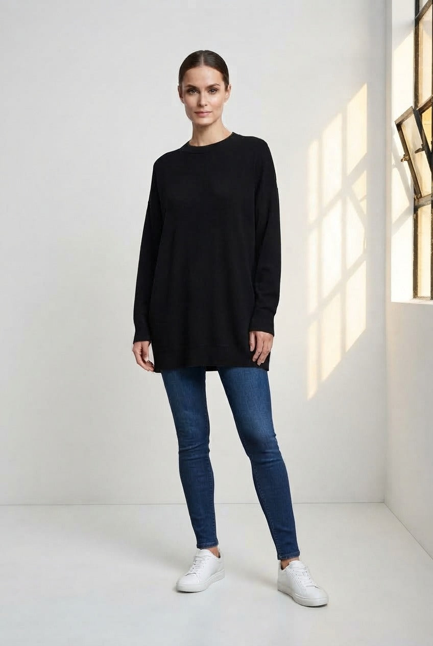 Oversized Basic Knit Sweater – Cozy and Versatile